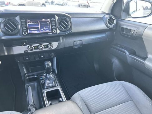 Used 2020 Toyota Tacoma SR image 19
