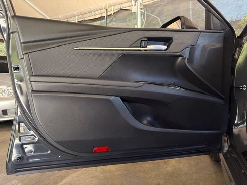 Used 2025 Toyota Camry SE w/ Convenience Package FWD image 28
