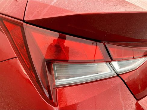 Used 2023 Hyundai Elantra SEL w/ Convenience Package image 25