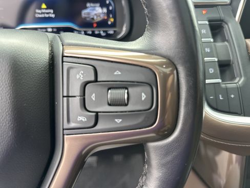 Certified 2022 Chevrolet Suburban High Country w/ LPO, Illumination Package image 29