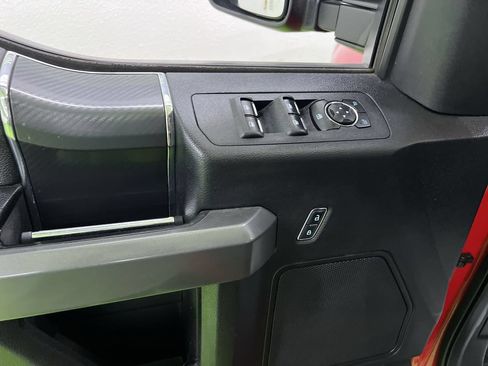 Used 2018 Ford F150 XLT w/ Equipment Group 302A Luxury AWD/4WD image 17