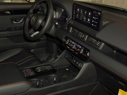 New 2026 Honda Pilot TrailSport image 9