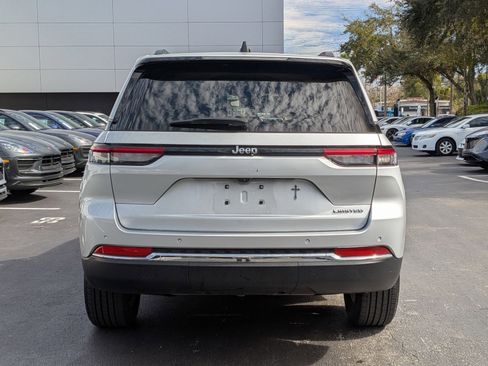 Used 2022 Jeep Grand Cherokee Limited image 10