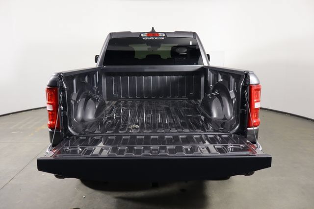 Used 2025 RAM 1500 Big Horn RWD image 17