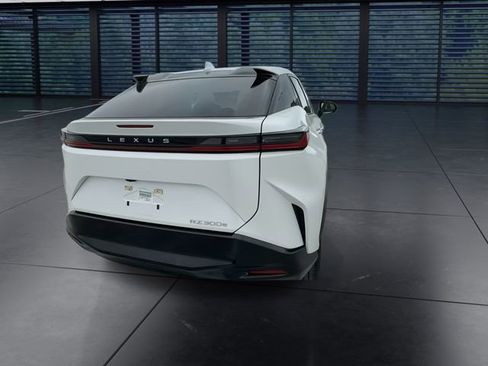 Used 2024 Lexus RZ 300e Premium w/ Accessory Package (Z1) FWD image 7