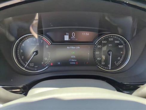 Used 2024 Cadillac XT6 Premium Luxury FWD image 9