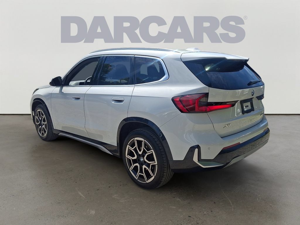 Used 2025 BMW X1 xDrive28i w/ Convenience Package AWD/4WD image 5