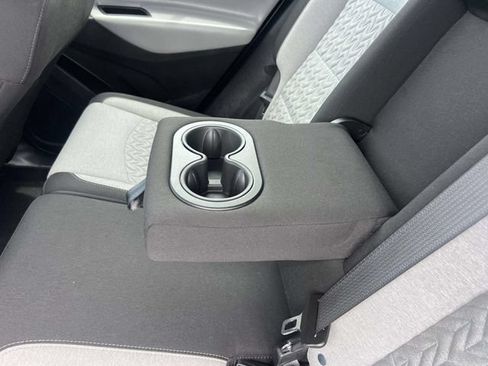 Used 2023 Chevrolet Equinox LS FWD image 12