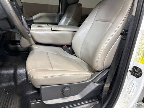 Used 2022 Ford F350 XL w/ Power Equipment Group image 17