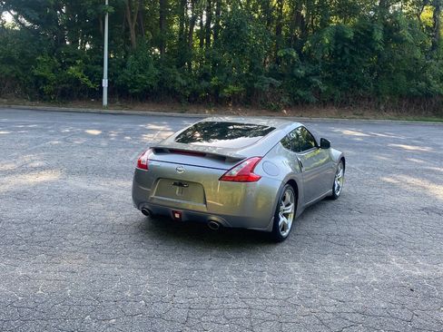 Used 2010 Nissan 370Z Touring w/ Sport Pkg RWD image 5