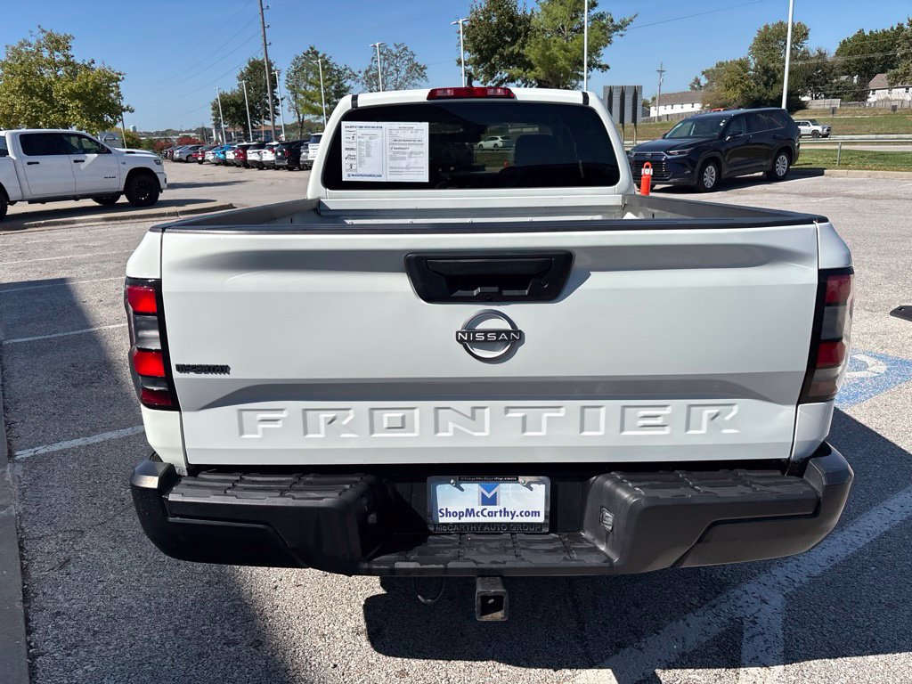 Used 2024 Nissan Frontier S RWD image 7