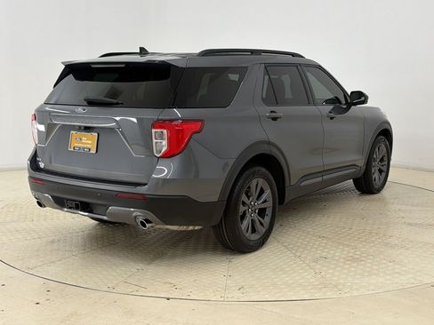 Certified 2023 Ford Explorer XLT w/ Equipment Group 202A RWD image 9