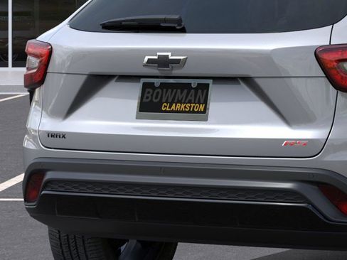 New 2025 Chevrolet Trax RS w/ Driver Confidence Package image 14