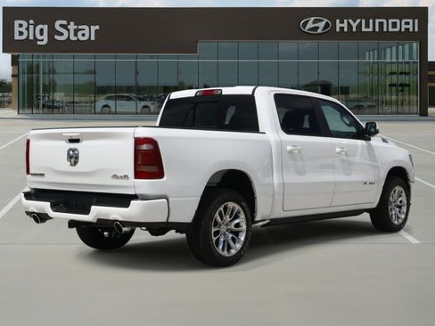 Used 2024 RAM 1500 Laramie AWD/4WD image 4