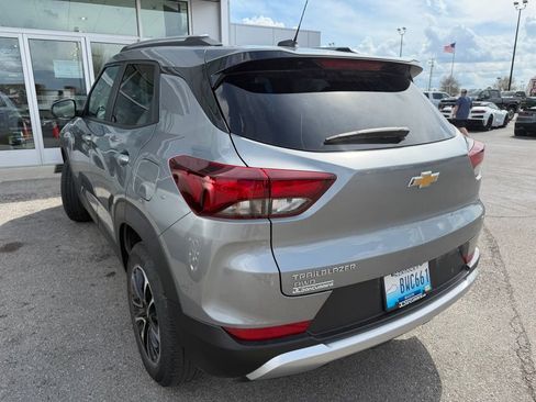 Used 2025 Chevrolet TrailBlazer LT image 4