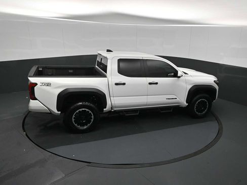 Used 2024 Toyota Tacoma TRD Off-Road w/ TRD Off Road Upgrade Package AWD/4WD image 17