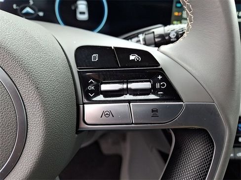 Used 2024 Hyundai Elantra SEL w/ Convenience Package image 23