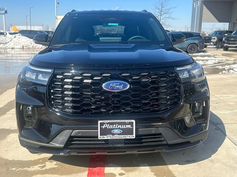 New 2026 Ford Explorer ST-Line w/ Premium Package image 8