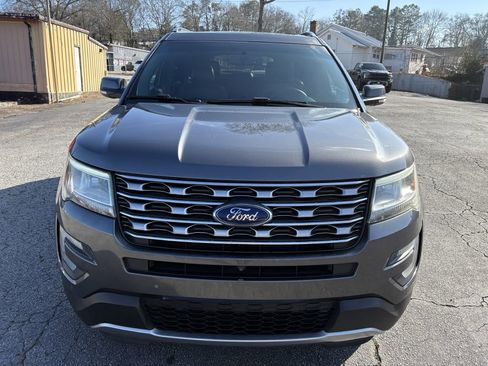 Used 2016 Ford Explorer Limited image 8