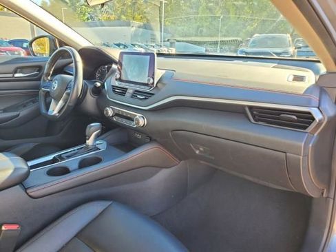Used 2021 Nissan Altima 2.5 SR image 12