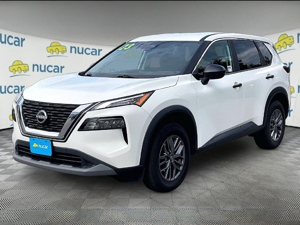 Used 2023 Nissan Rogue S AWD/4WD image 3