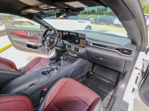 Used 2026 Ford Mustang GT Premium w/ GT Performance Package RWD image 15