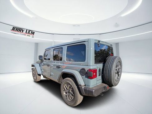 New 2026 Jeep Wrangler Unlimited Sahara w/ Technology Group AWD/4WD image 5