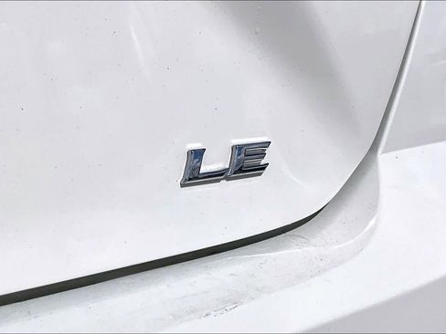 Used 2025 Toyota Camry LE FWD image 10