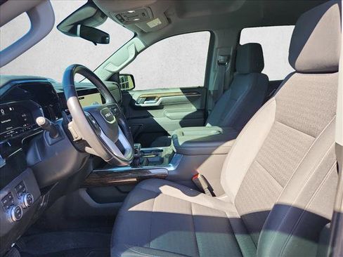 Used 2022 GMC Sierra 1500 Elevation w/ Preferred Package image 10