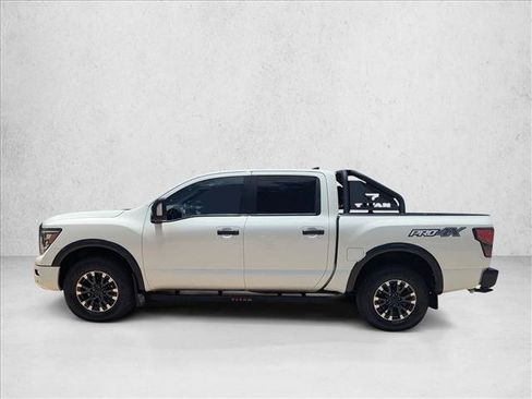 Used 2024 Nissan Titan PRO-4X w/ Pro-4x Convenience Package AWD/4WD image 8
