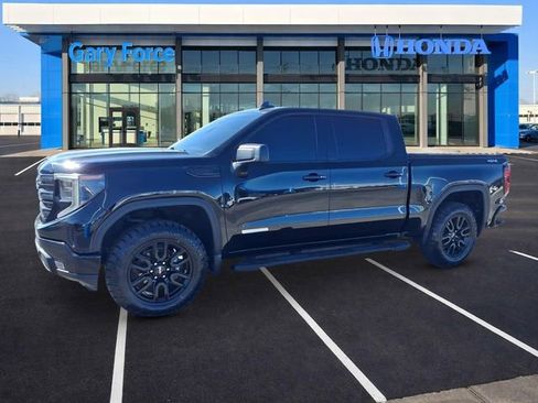 Used 2023 GMC Sierra 1500 Elevation image 4