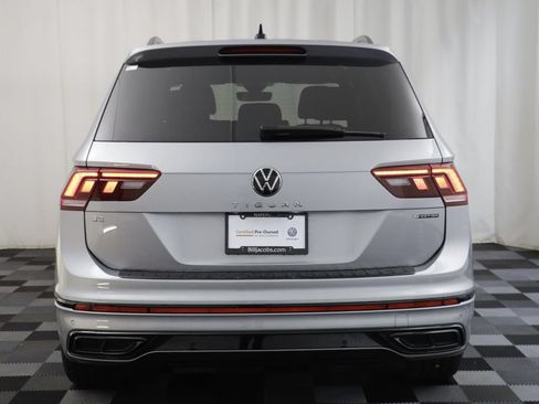 Certified 2024 Volkswagen Tiguan SE R-Line AWD/4WD image 15