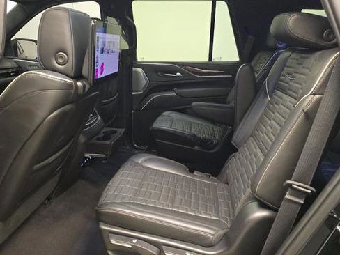 Used 2023 Cadillac Escalade Sport Platinum image 10