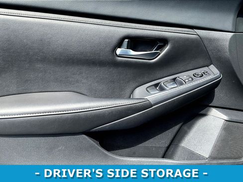 Used 2024 Nissan Sentra SV FWD image 20