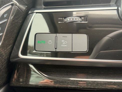 Certified 2023 Audi Q7 2.0T Premium w/ Convenience Package AWD/4WD image 38
