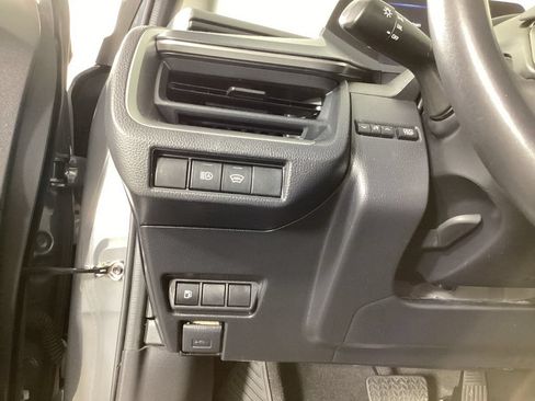 Used 2023 Toyota Prius LE FWD image 12