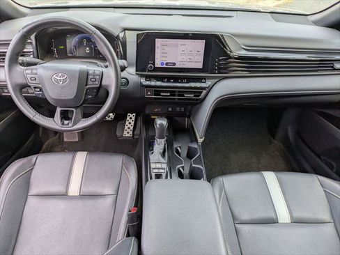 Certified 2025 Toyota Camry SE FWD image 14