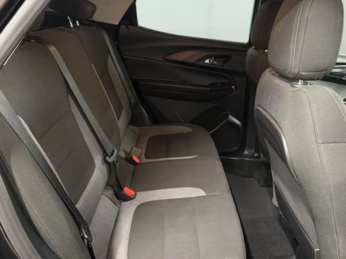 Used 2025 Chevrolet TrailBlazer LT AWD/4WD image 14