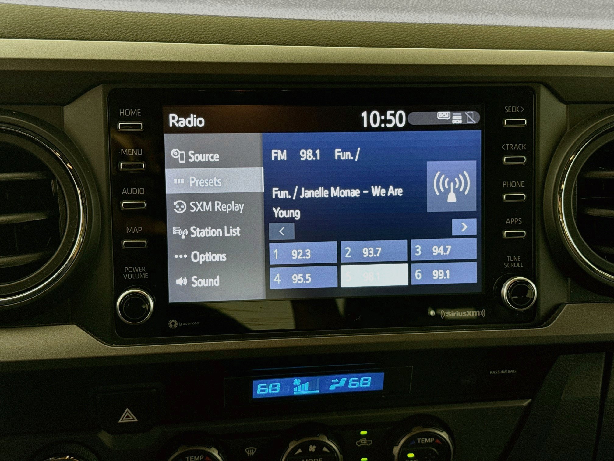 Used 2021 Toyota Tacoma TRD Off-Road AWD/4WD image 14