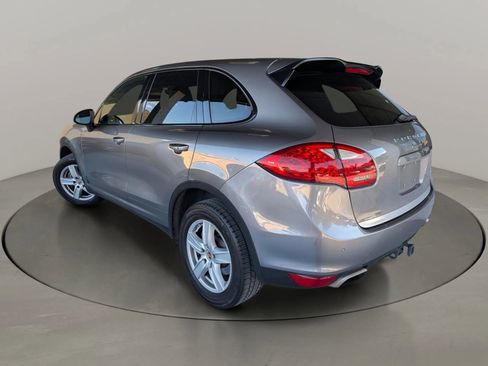 Used 2014 Porsche Cayenne AWD/4WD image 3