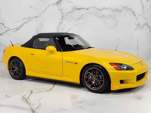 Used 2003 Honda S2000 image 10