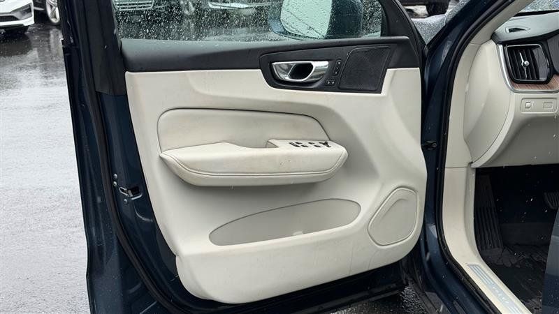 Used 2019 Volvo XC60 T6 Inscription w/ Protection Package AWD/4WD image 21
