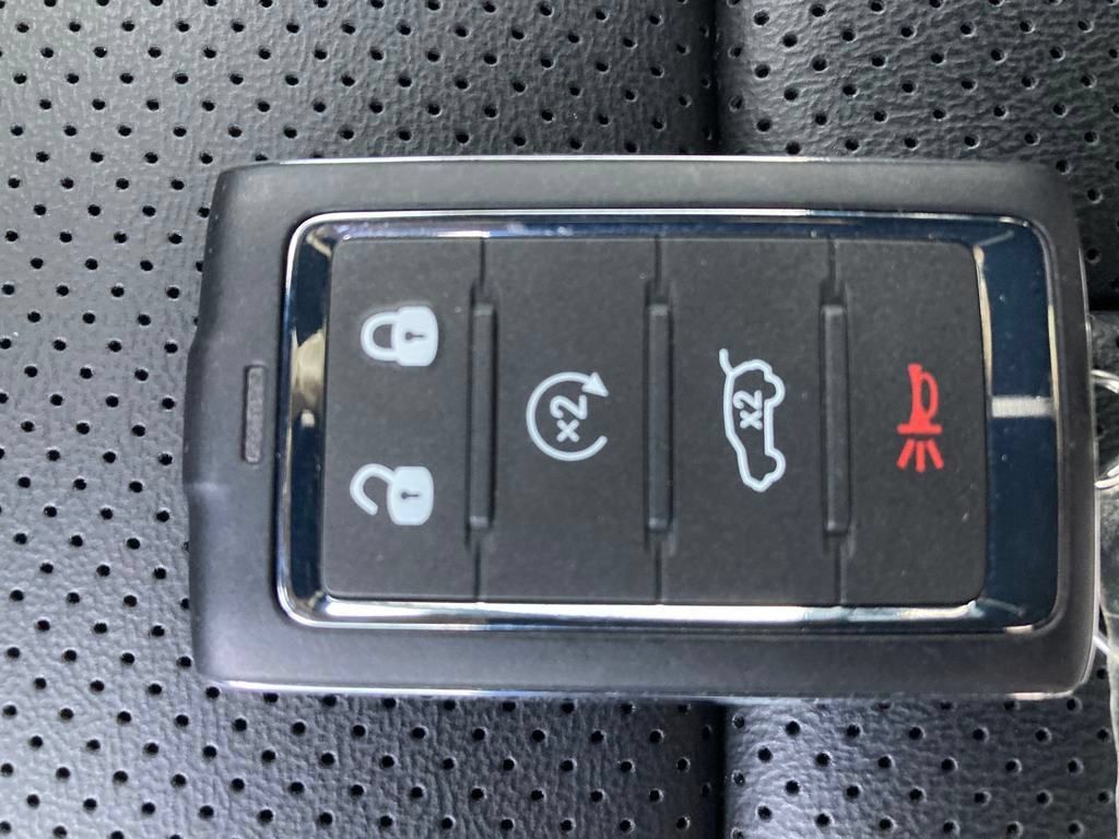 New 2024 Jeep Grand Cherokee Limited 4xe w/ Luxury Tech Group II AWD/4WD image 21