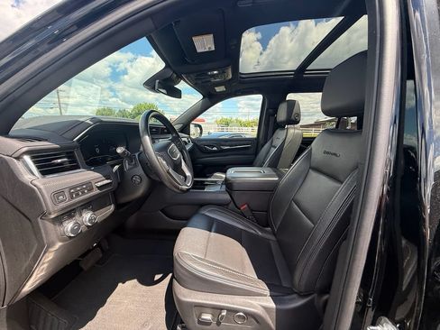 Used 2024 GMC Yukon Denali AWD/4WD image 12