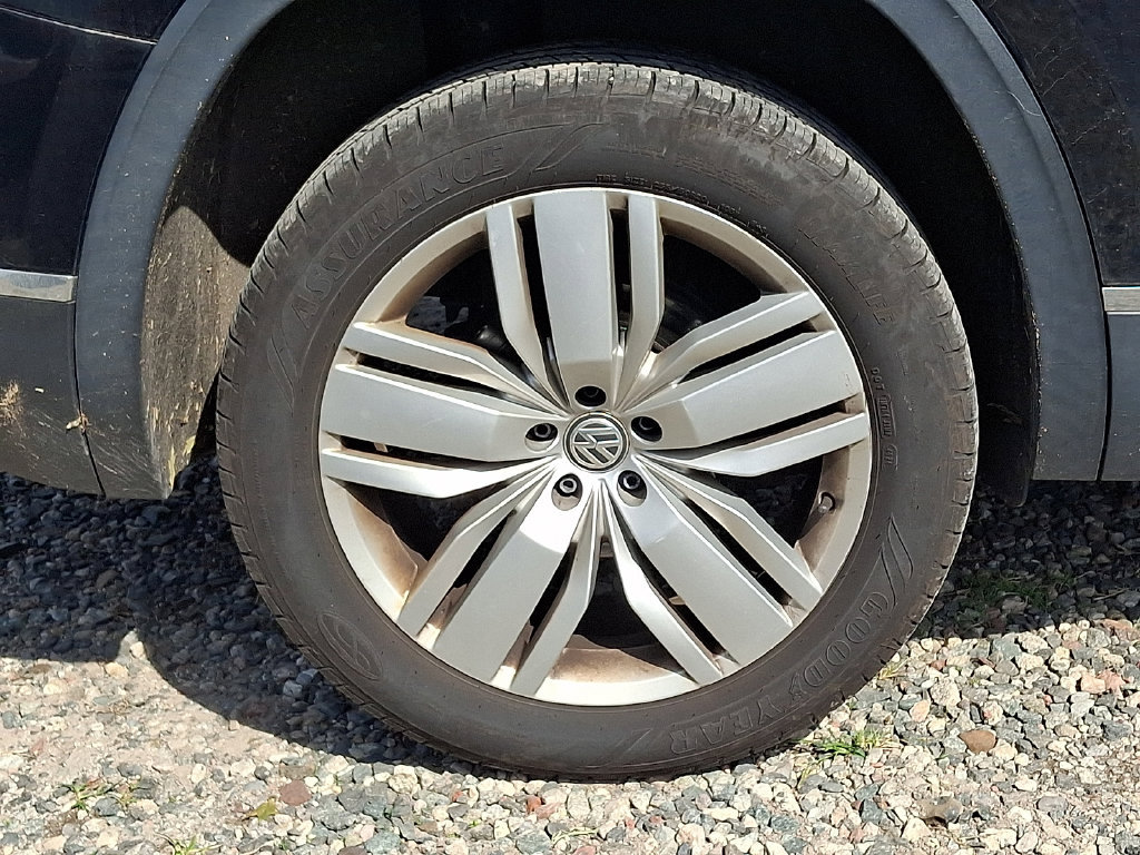 Used 2019 Volkswagen Atlas SEL AWD/4WD image 35