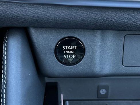 New 2025 Nissan Rogue Platinum w/ Tech Package image 20