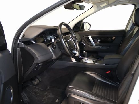 Used 2020 Land Rover Discovery Sport S image 32