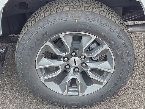 New 2026 Chevrolet Silverado 1500 RST w/ Z71 Off-Road Package image 7