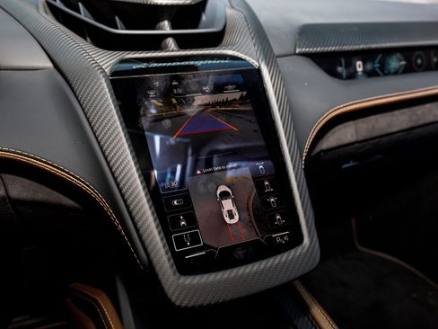 Used 2024 Lamborghini Revuelto AWD/4WD image 53