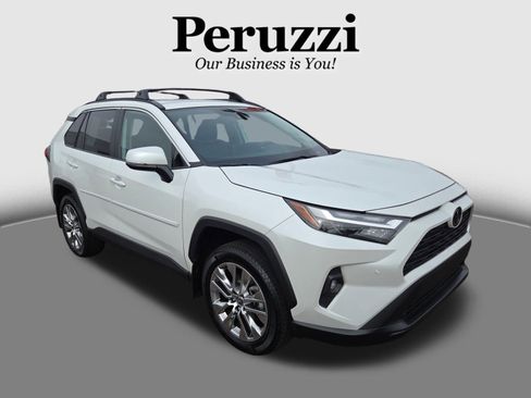 Used 2023 Toyota RAV4 XLE Premium image 1
